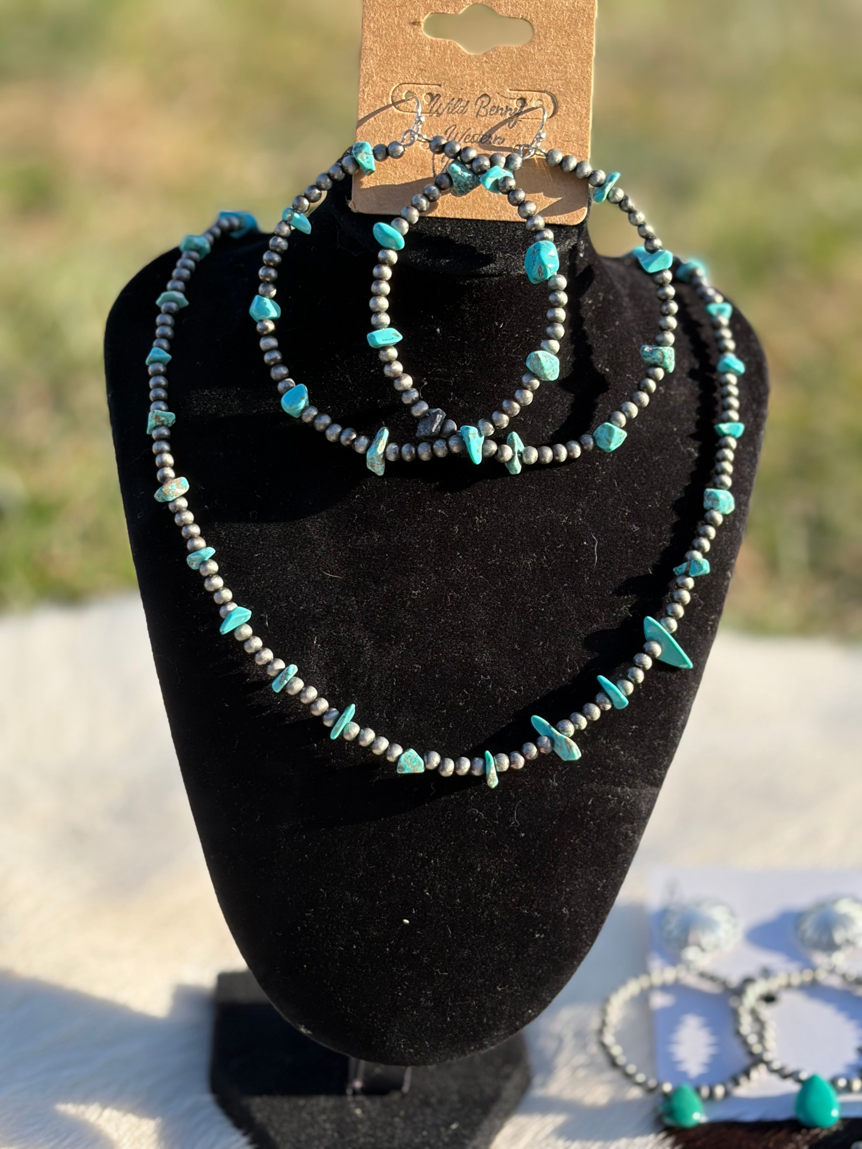 Navajo Turquoise Chip Necklace